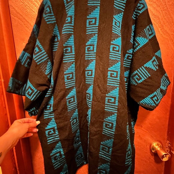 Black and Blue Patterned Poncho - Picture 5 of 5